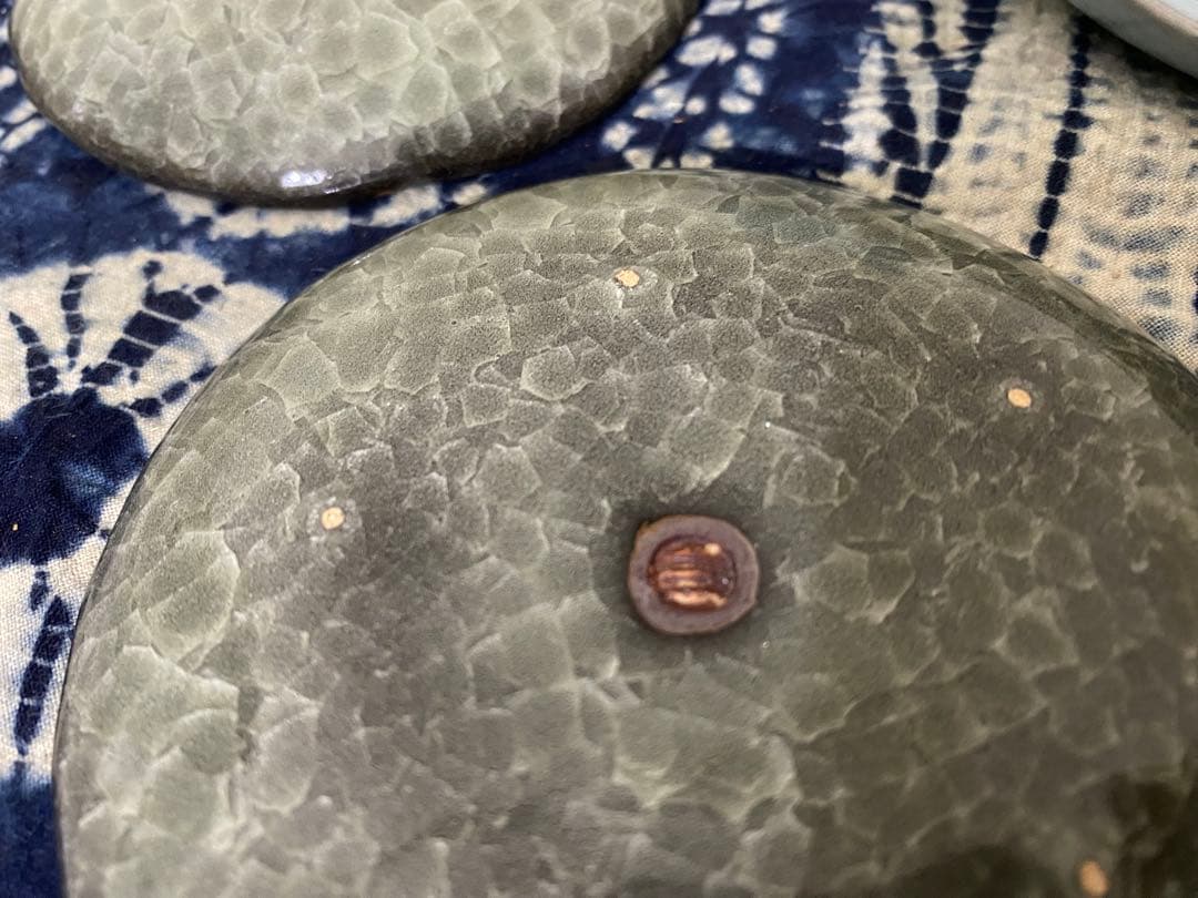 鈴木三成　青磁　小皿　箸置