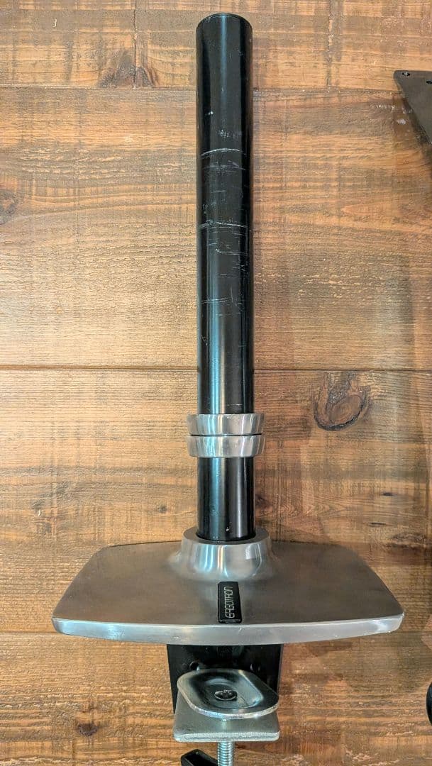 ERGOTRON LXデュアル デスク マウント アーム スタッキング③