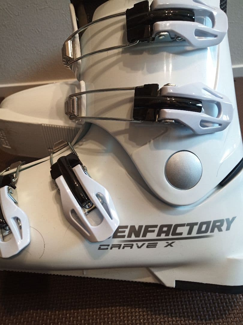 GENFACTORY CARVE X スキー用ブーツ 女性用 ホワイト 1回使用