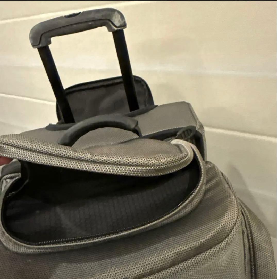 トゥミ TUMI製2輪キャリーケース大