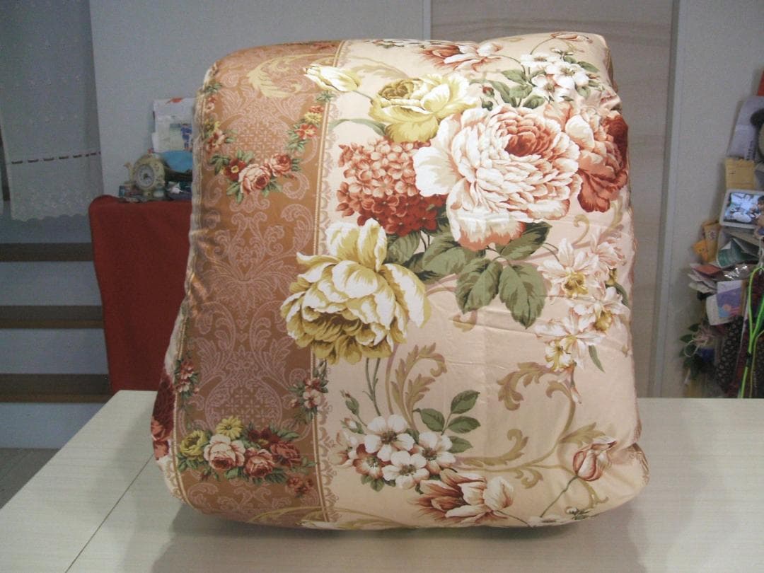 限定品お買い得価格！新品＊ロイヤル＊フランス９３％＊増量１，３キロ＊羽毛布団ＳＰ