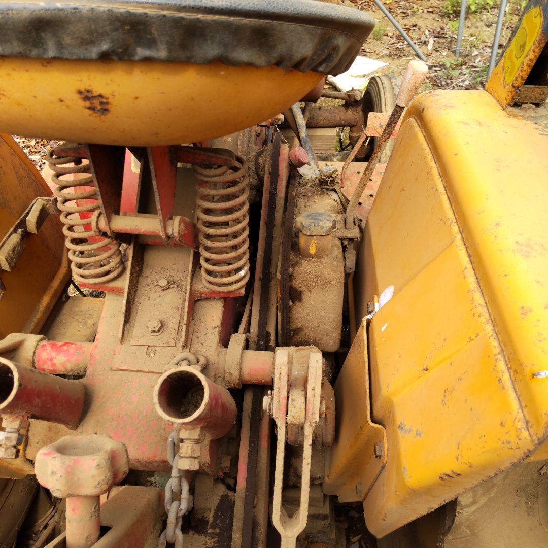 日の本トラクター MB-140 赤/黄