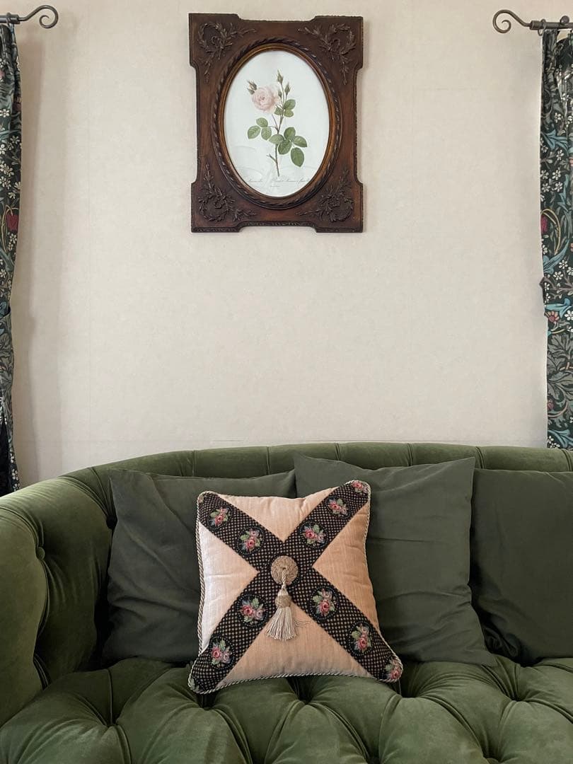 アンティーク風　クッション