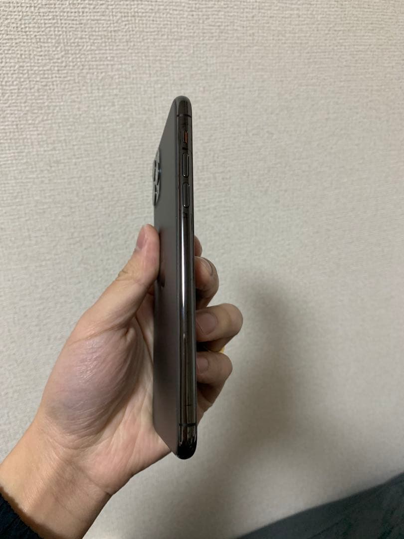 iPhone 11 Pro Max 256GB SIMフリー バッテリー100%