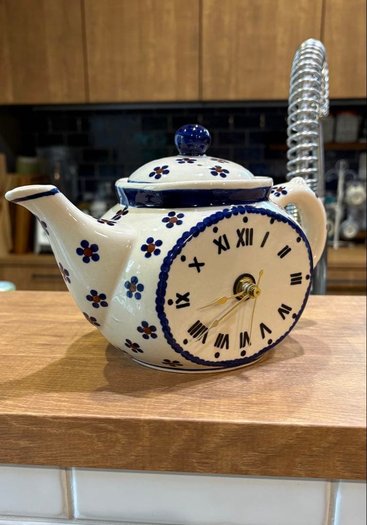ポーランド食器　ティーポット型置き時計　時計　クロック