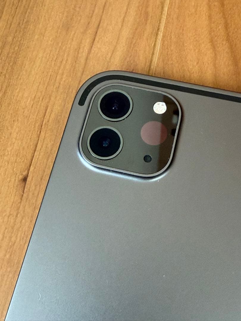 iPad Pro 12.9インチ (第5世代) 256GB スペースグレー