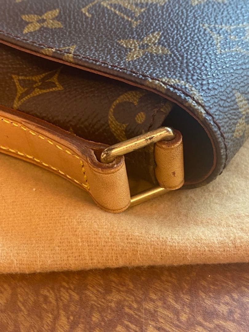 Louis Vuitton タンゴ