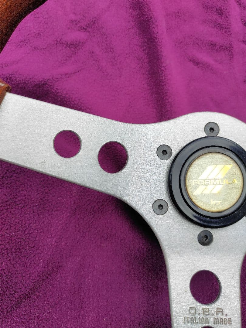 希少.旧車・OBA 35∅ ウッドステアリング 　ITALAN MADE