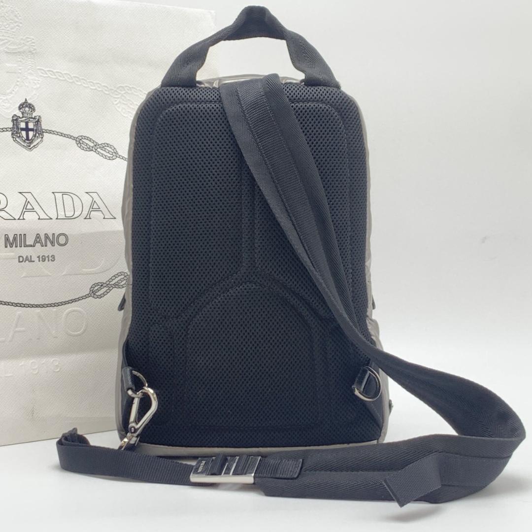 プラダ PVC ナイロン ボディバッグ ワンショルダー 1BZ026 シルバー