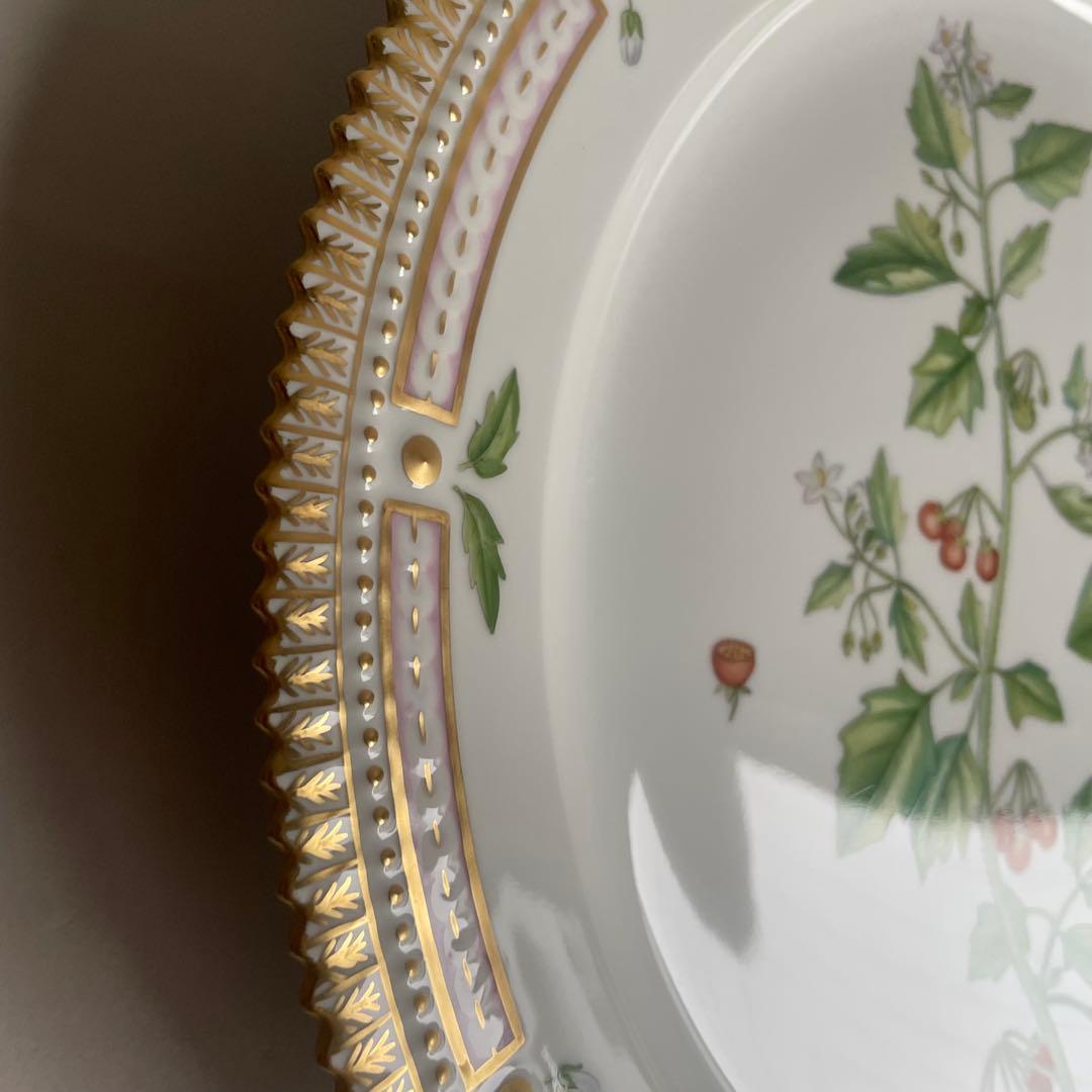 新品未使用 ロイヤルコペンハーゲン　フローラダニカ　大皿　プレート 35.5cm