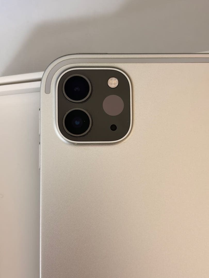 iPad Pro 11インチ第3世代M1チップ256GBシルバーWi-Fiモデル