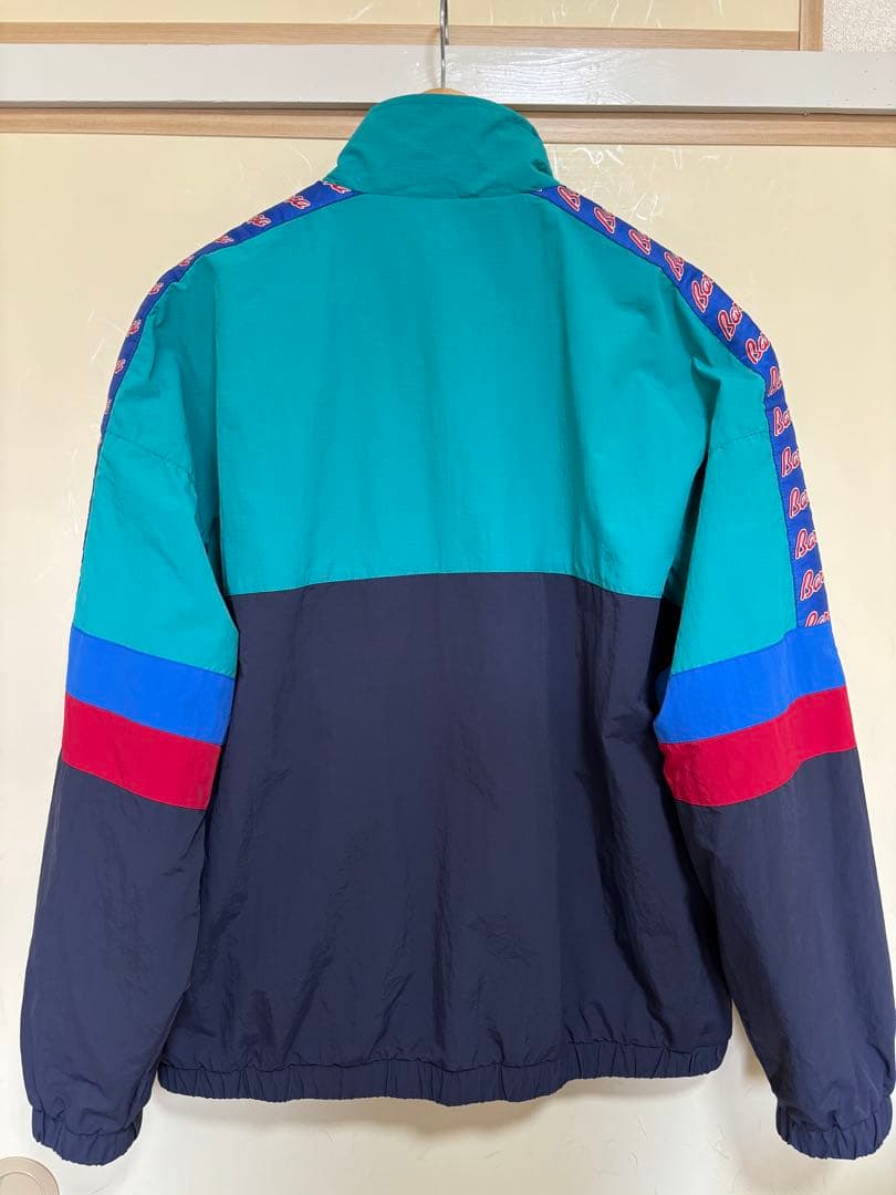 FC Barcelona ナイロンジャケット Mサイズ