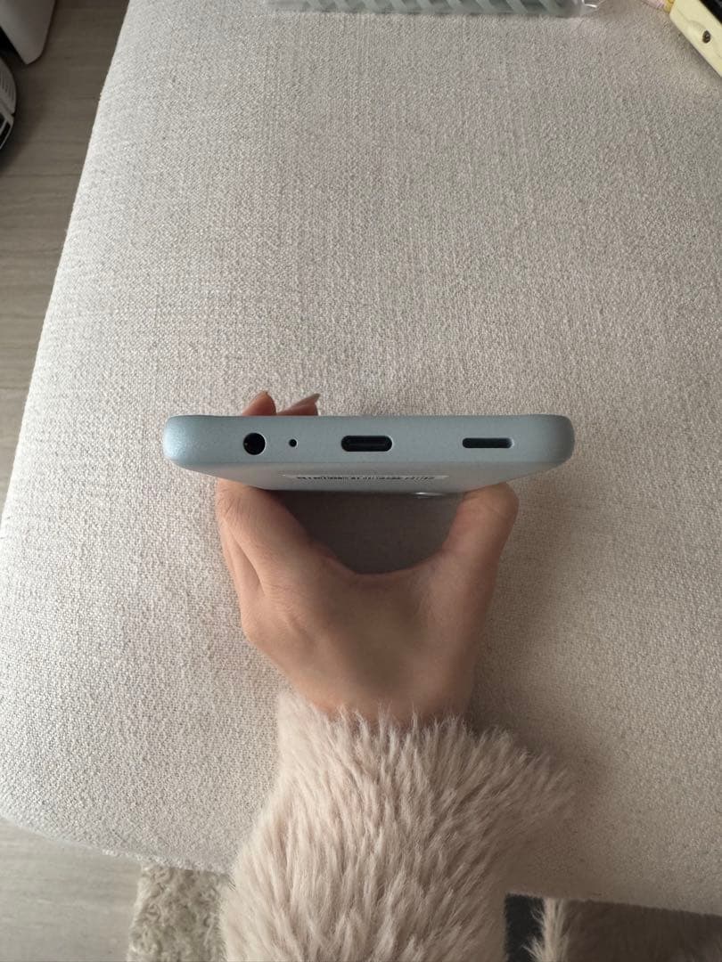 arrows We2 F-52E ライトブルー 本体