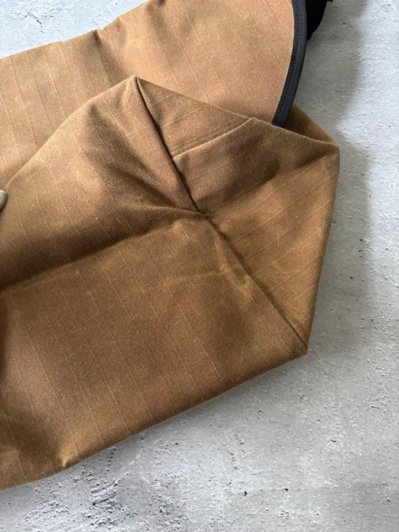 シュタク　shtak　ブルーラグメッセンジャーバッグ