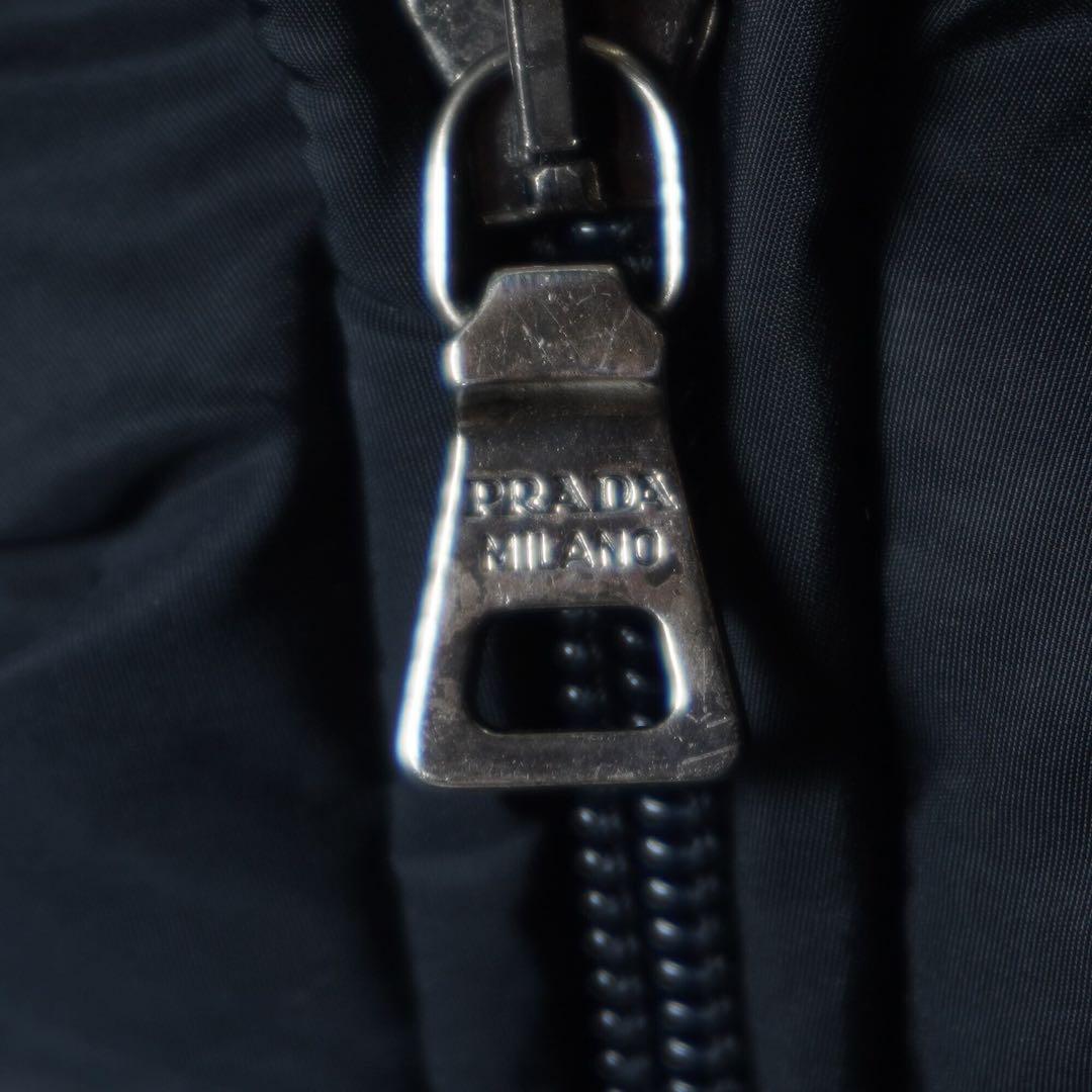 プラダスポーツ アーカイブ フーデッド ナイロン ダウンジャケット