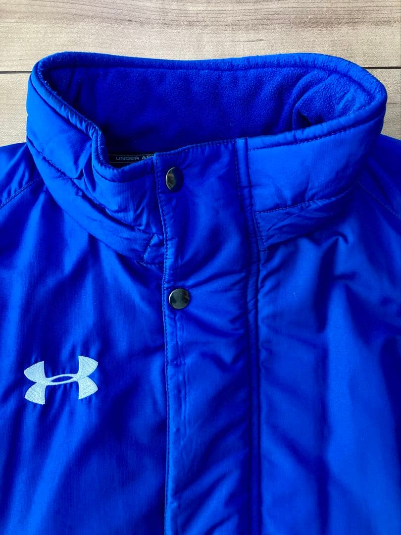 値下　アンダーアーマー ベンチコート SMサイズ 美品