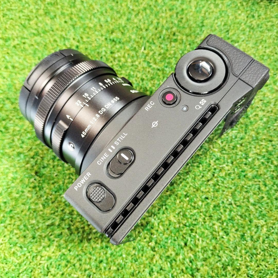 2025年8月購入 SIGMA fp 45mm F2.8 レンズキット