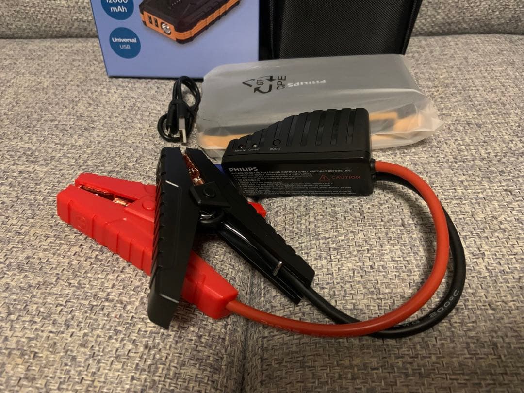 PHILIPS 車用ポータブルバッテリー　ジャンプスターター DLP8086