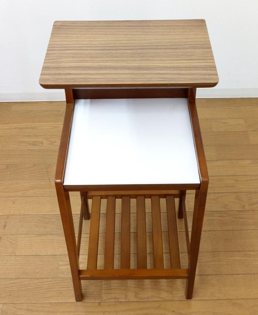 カリモク デコラトップ 木製 ライトブラウン テーパードレッグ 花台 飾り台