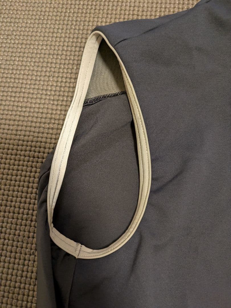 castelli　PERFETTO RoS 2 VESTサイズM