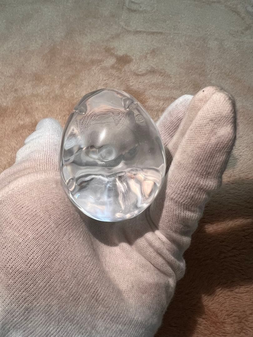 天然水晶の手彫り宇宙人の頭蓋骨