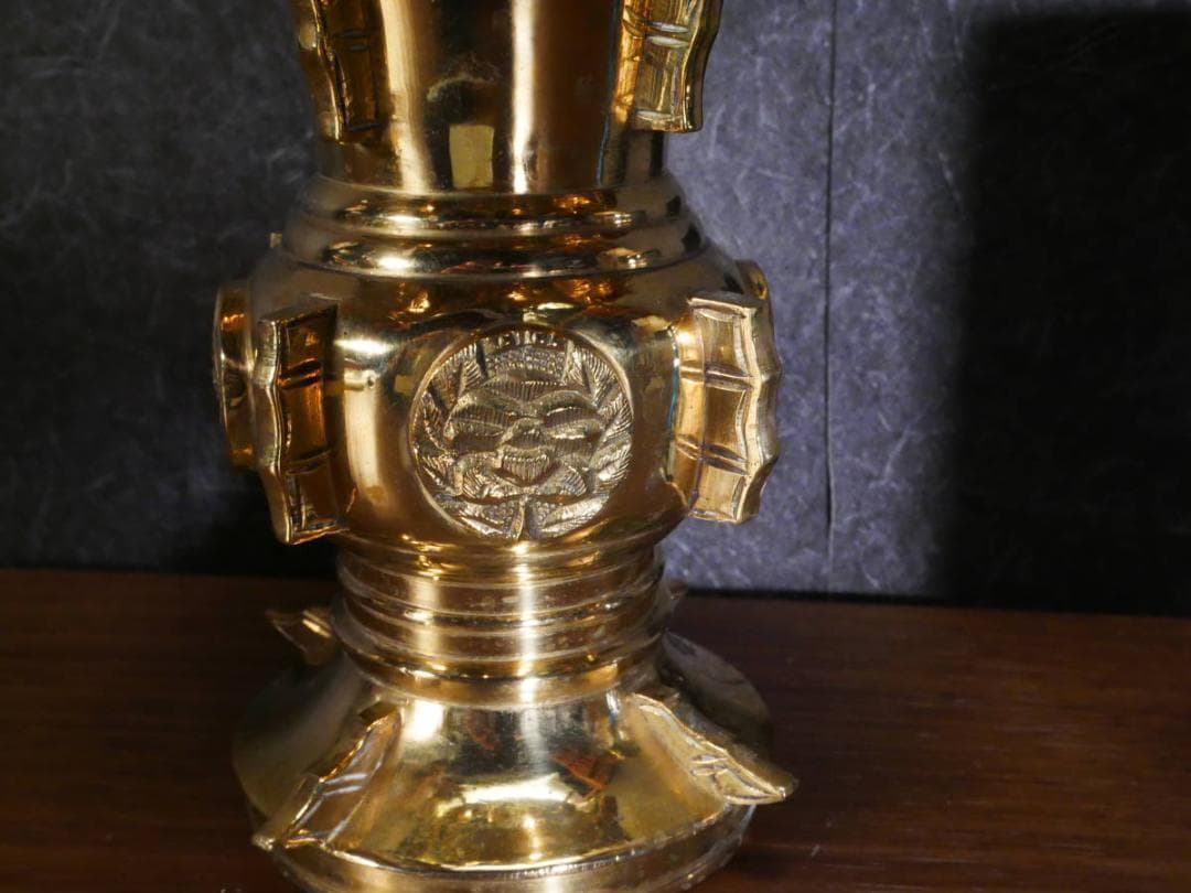 限定値下　収集品　国産真鍮仏具　花瓶　花立　セラミックコート付　4691