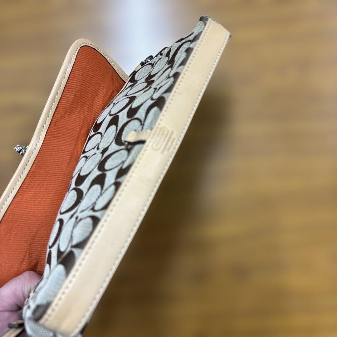 美品　コーチ アクセサリーポーチ ワンショルダー シグネチャー 6348