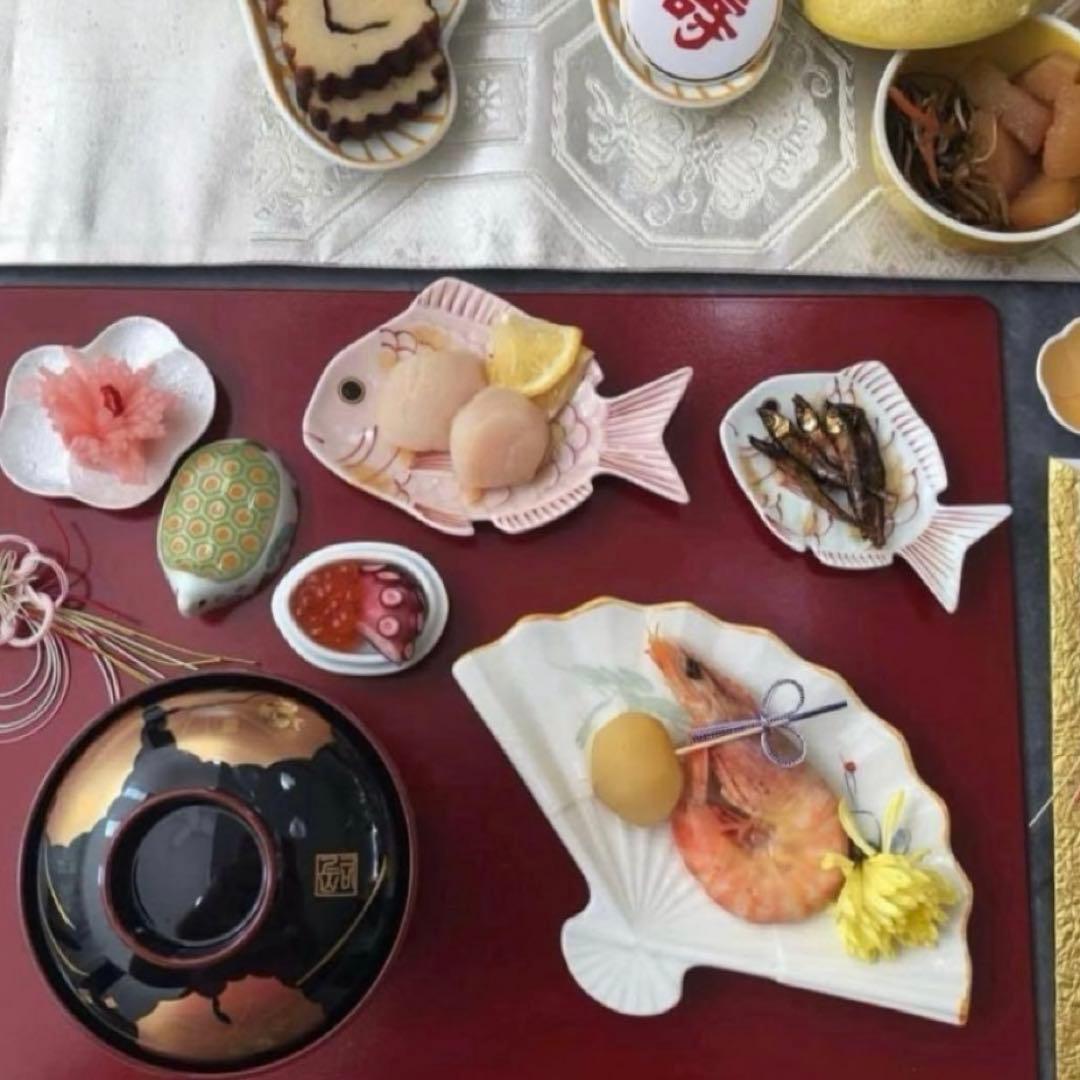 【新品】【大人気】有田焼幸楽窯　錦金叩鯛形銘々皿　紅白2枚セット