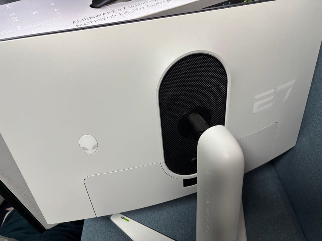 Alienware 27インチ QHD 280Hzゲーミングモニター