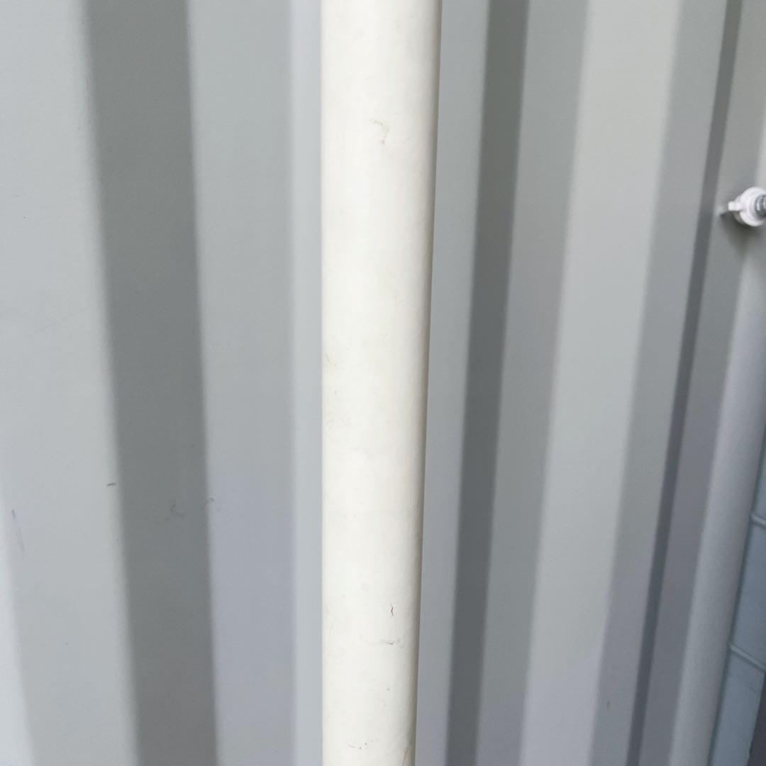 取付無料！ポルトローナフラウ トリ ハンガーラック 本革ホワイト6着コート掛け✨