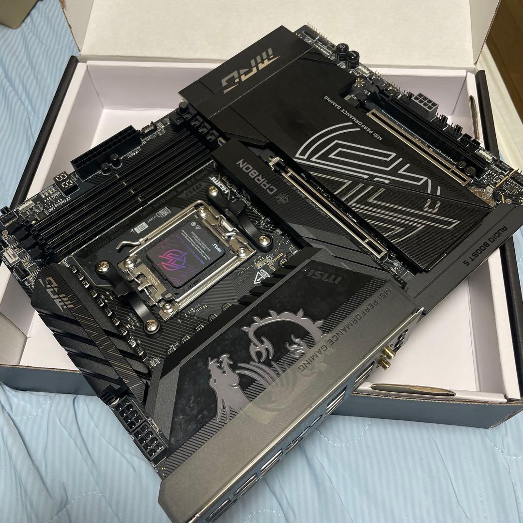 MSI MPG X870E CARBON WIFI マザーボード