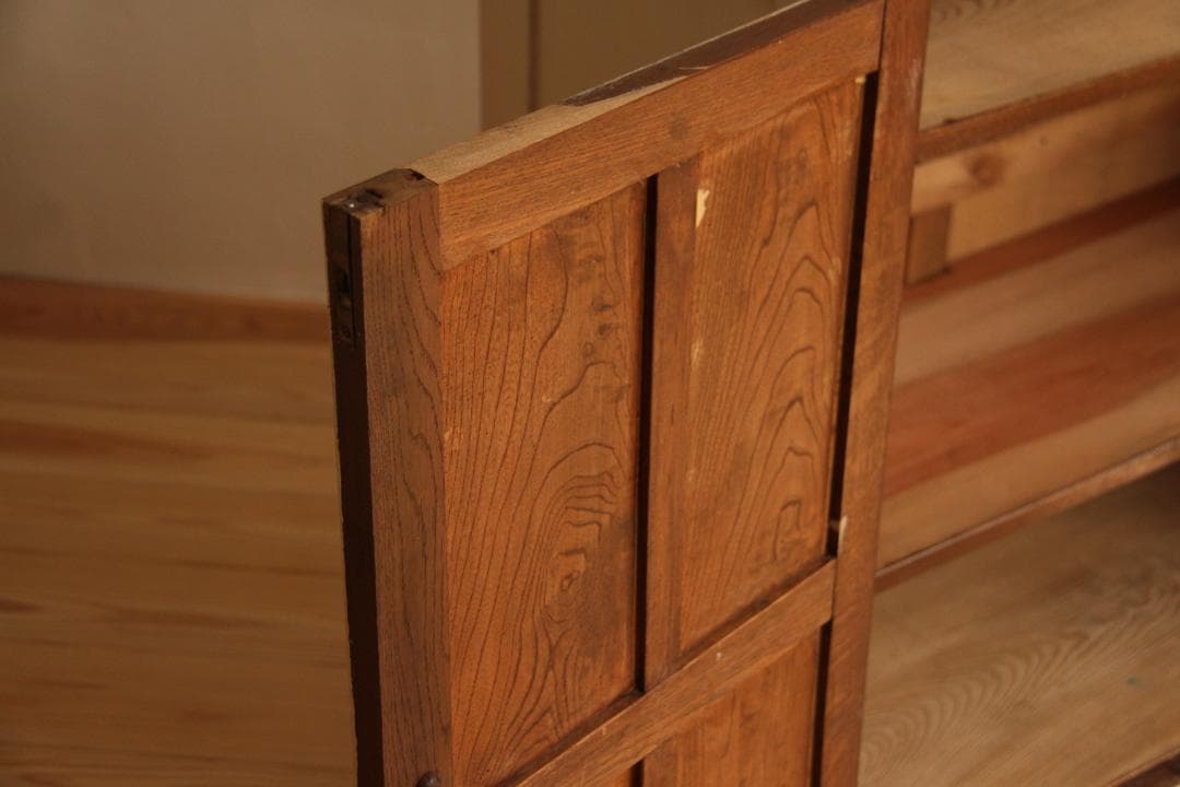 棚　キャビネット　木製　高さ82㎝　白　アンティーク　レトロ　古道具