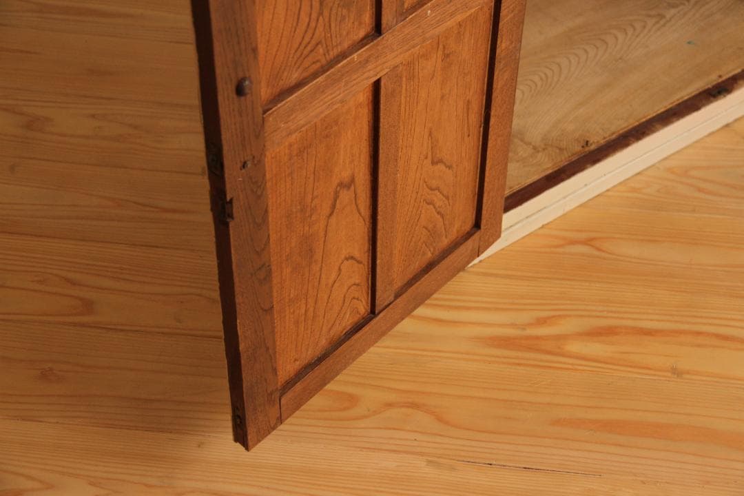 棚　キャビネット　木製　高さ82㎝　白　アンティーク　レトロ　古道具