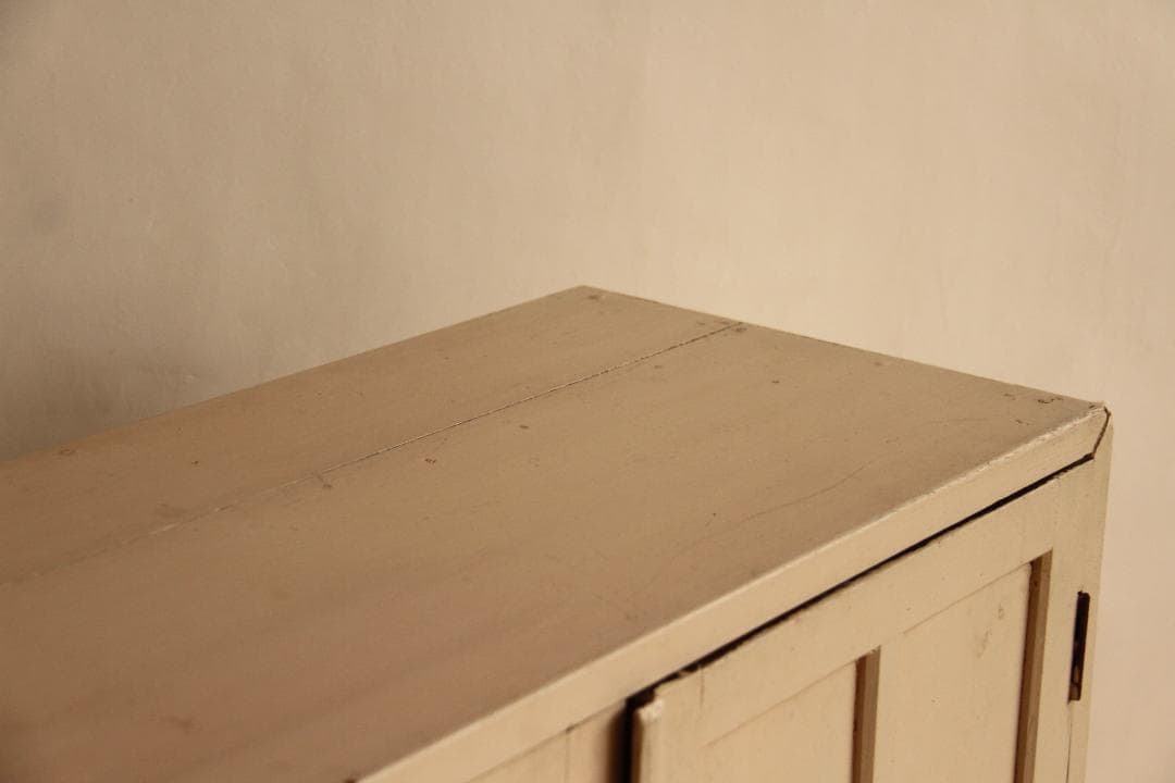 棚　キャビネット　木製　高さ82㎝　白　アンティーク　レトロ　古道具