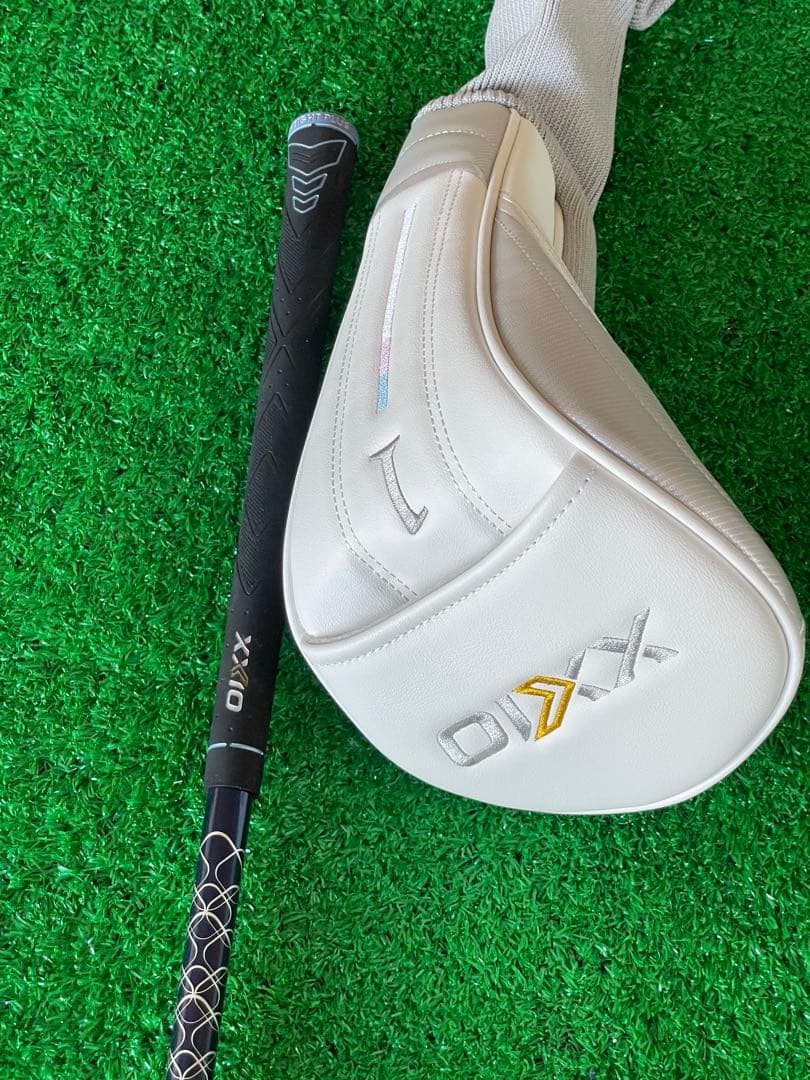 美品■XXIO 13 レディースドライバー 12.5度 MP1300L(A)