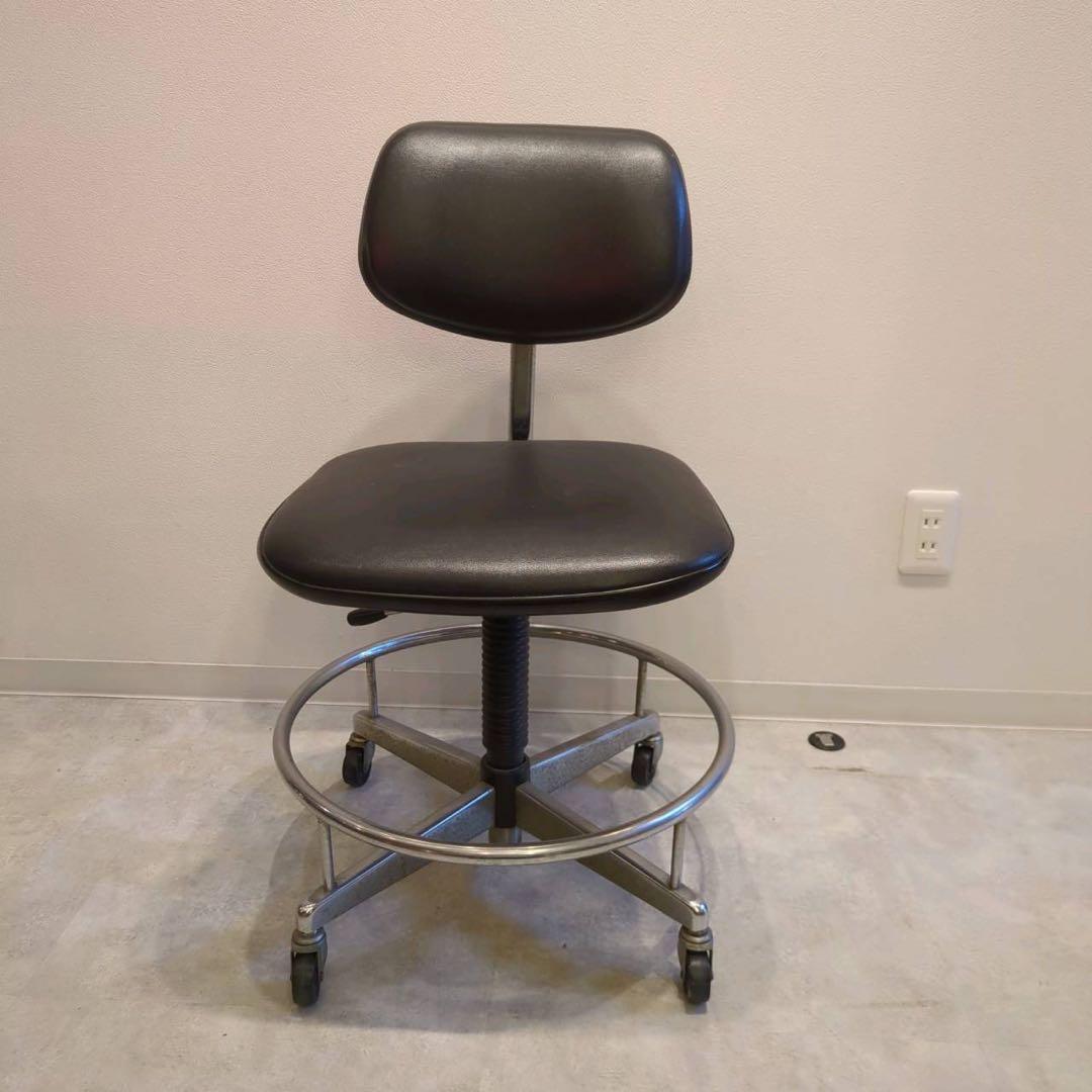 回転デスクチェア　事務椅子　昇降式　KOKUYO 黒　昭和レトロ　製図椅子