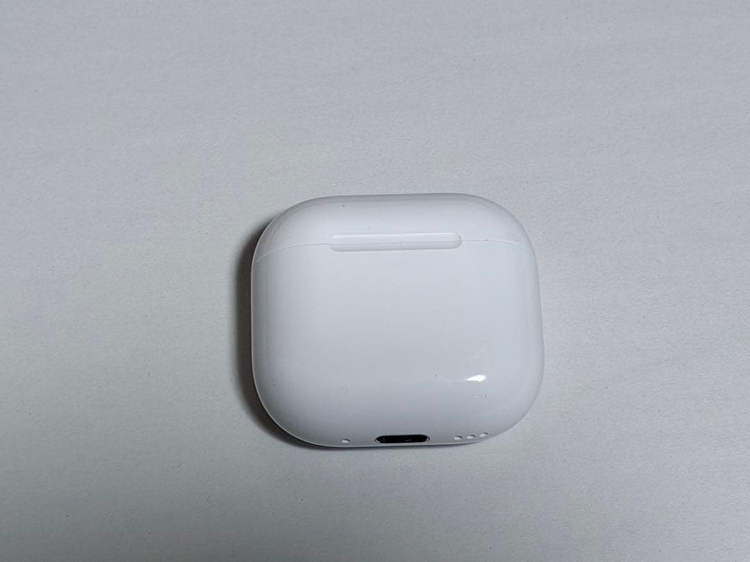 Apple AirPods 4（ノイズキャンセリング搭載モデル）