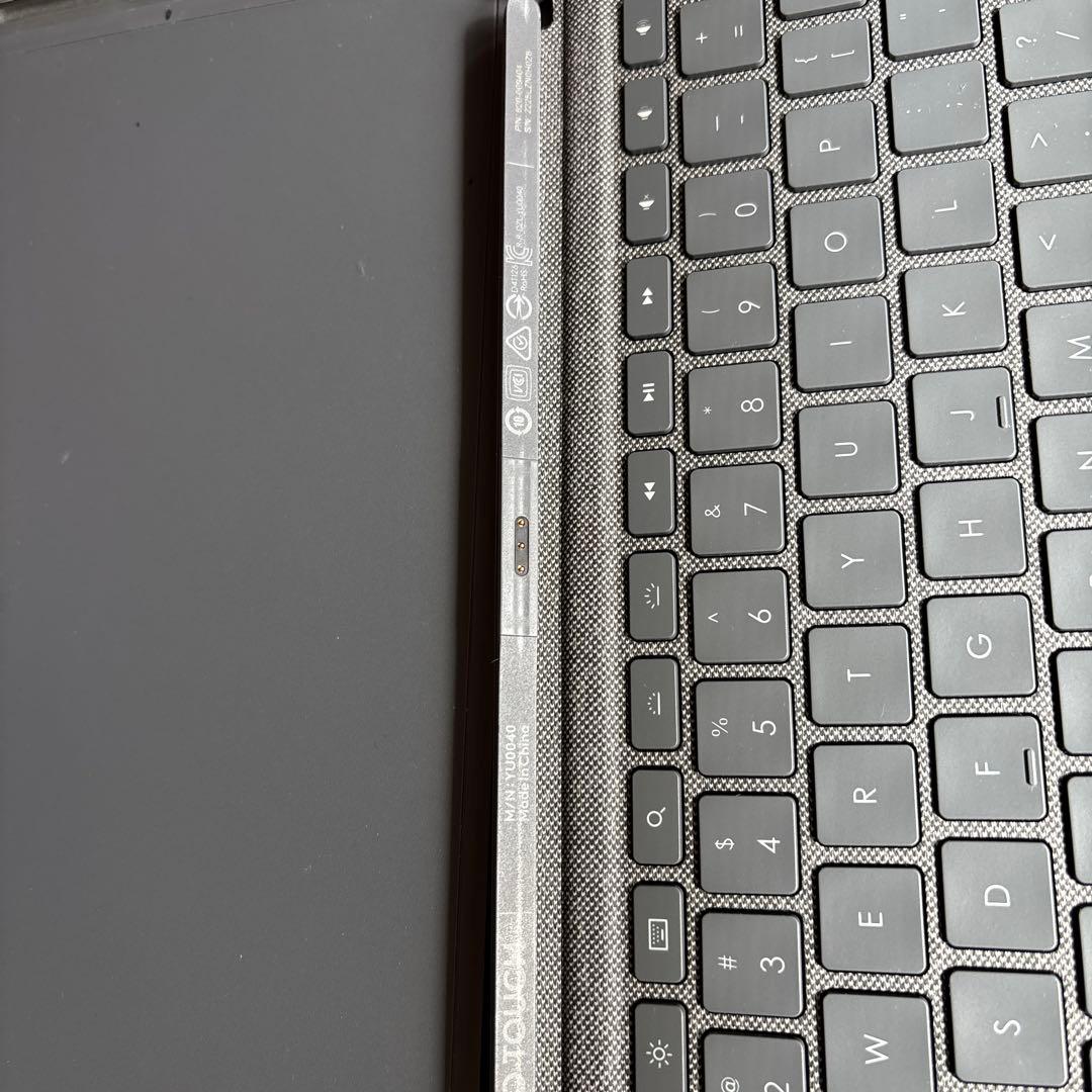 iPadとlogi キーボードケース グレー　セット販売