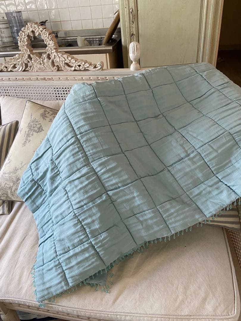 ローラアシュレイ　マルチカバー　キルト　ブルー