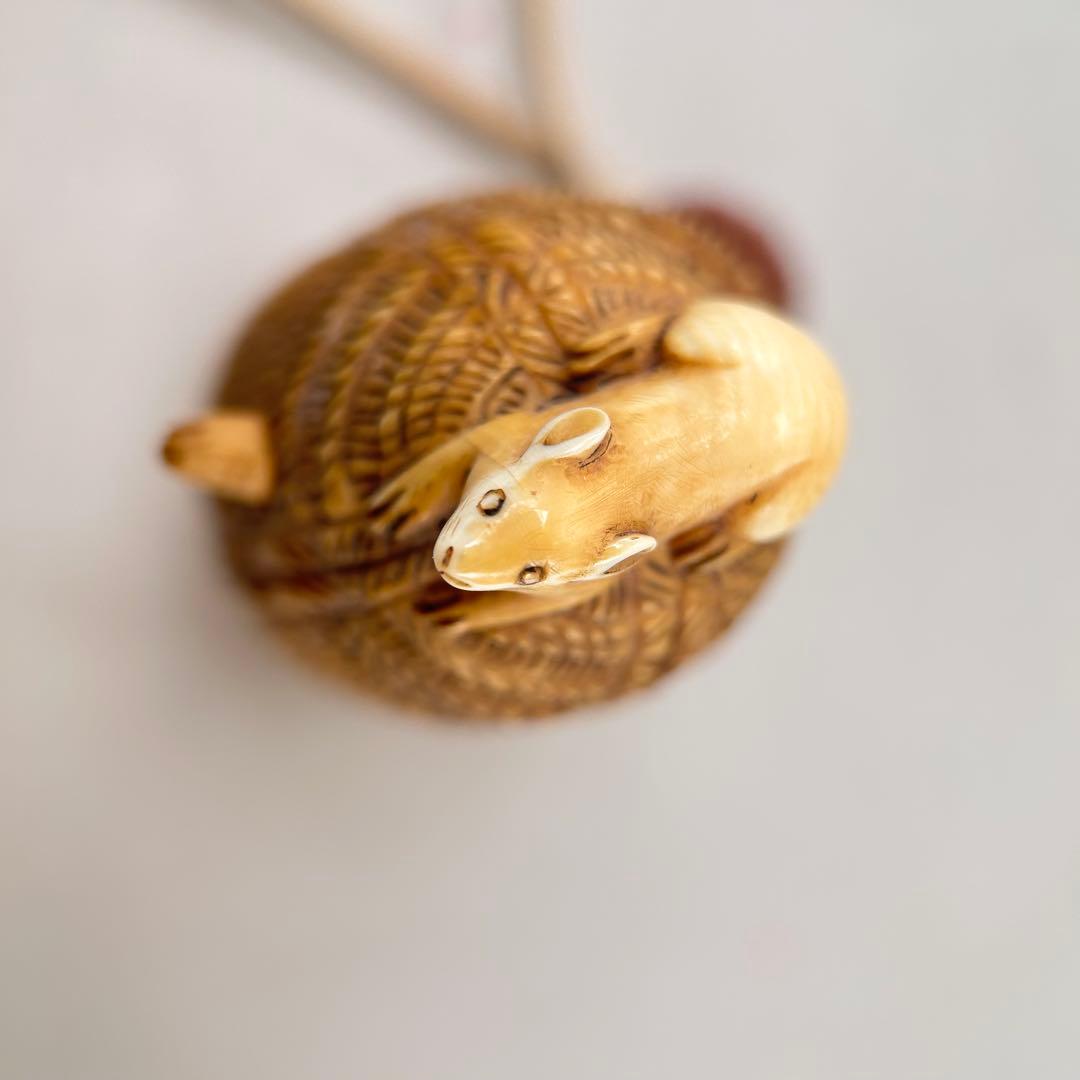 ハリネズミ型印籠 金色