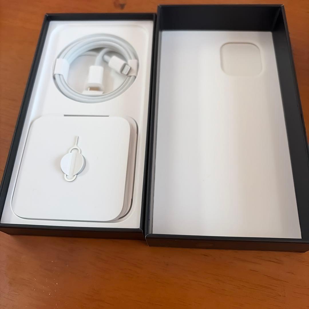 Apple iPhone 12pro 128GB 本体+iFaceカバー！