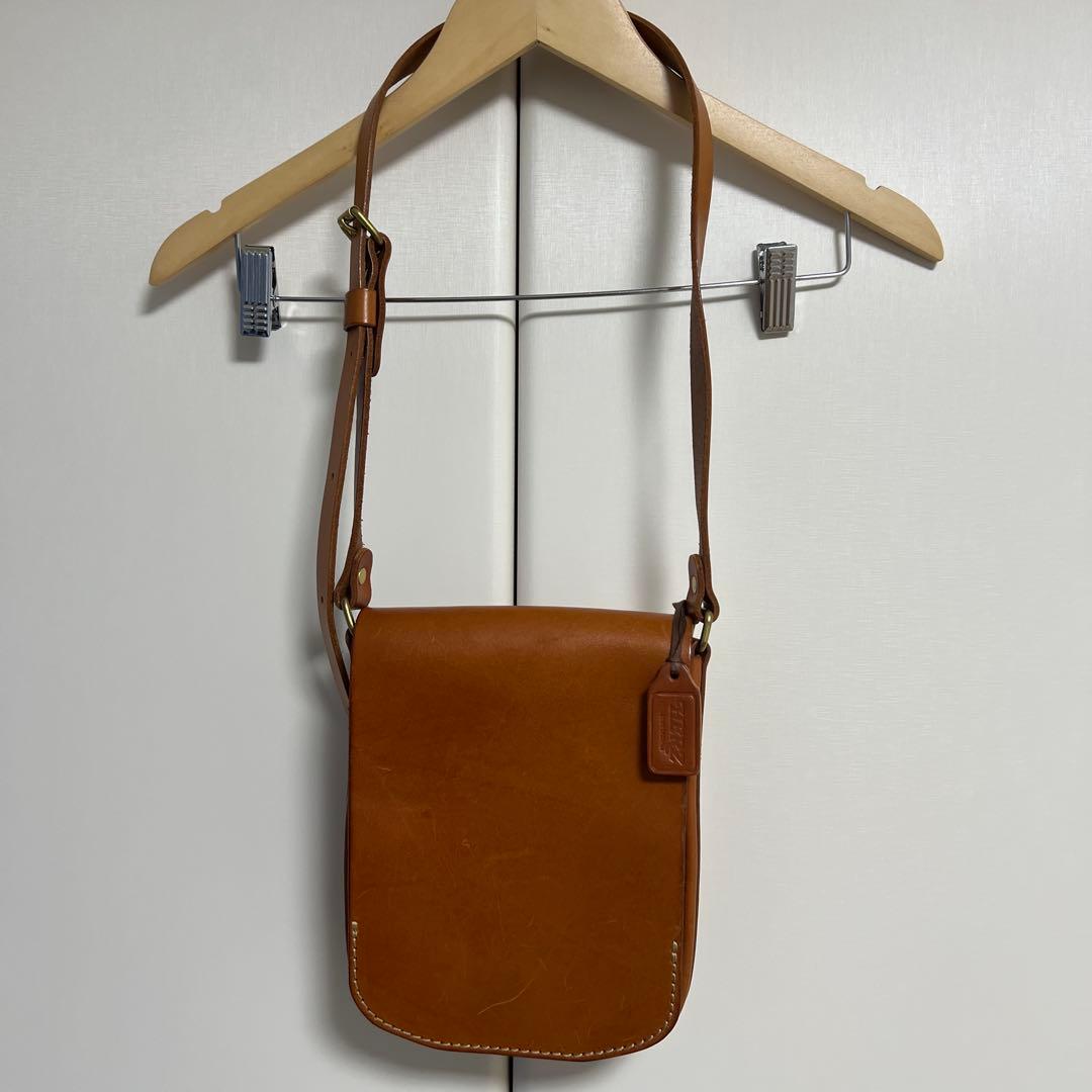 【美品】HERZ ヘルツ　鞄・カバン　ポシェット ショルダーバッグ