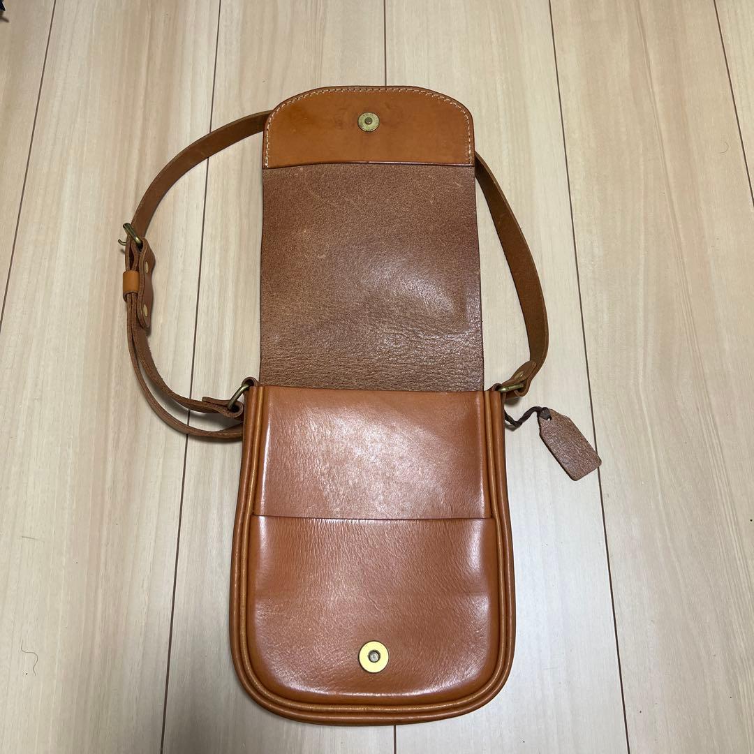 【美品】HERZ ヘルツ　鞄・カバン　ポシェット ショルダーバッグ