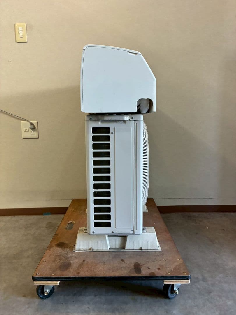 2078 パナソニック【CS-220DFL-W】2020年 6畳 エアコン 中古