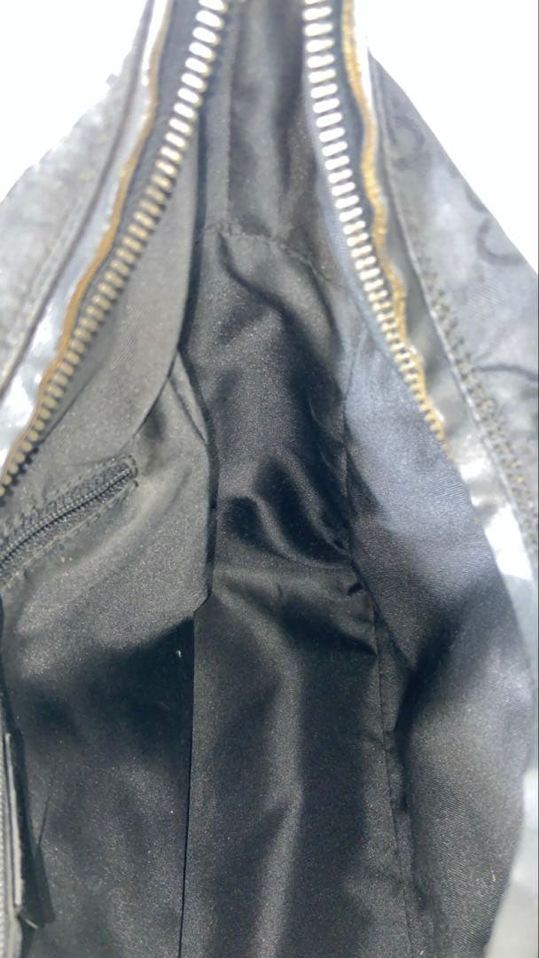 GUCCI トートバッグ GG柄　ナイロン　ブラック　手持ち　レザー