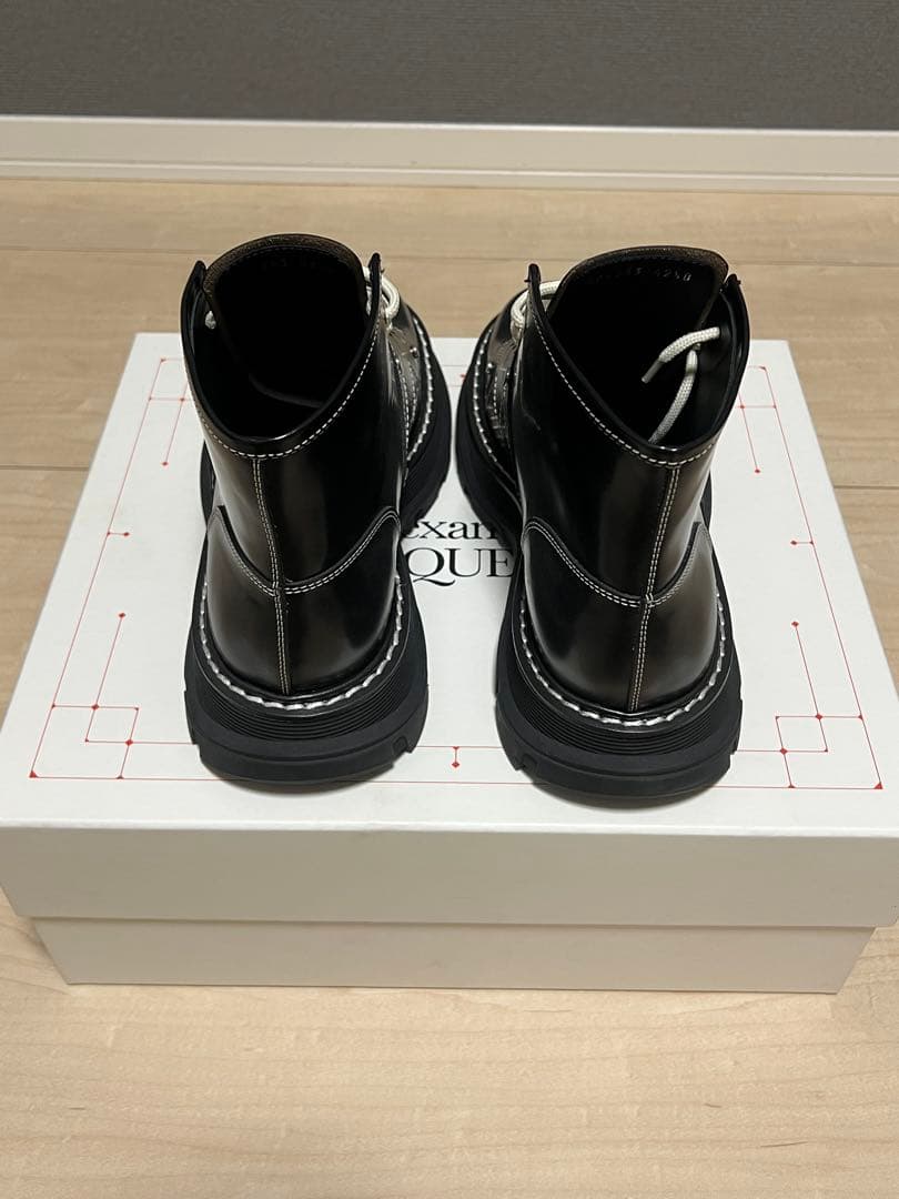 靴 AlexanderMcqueen Blackleatherankleboots