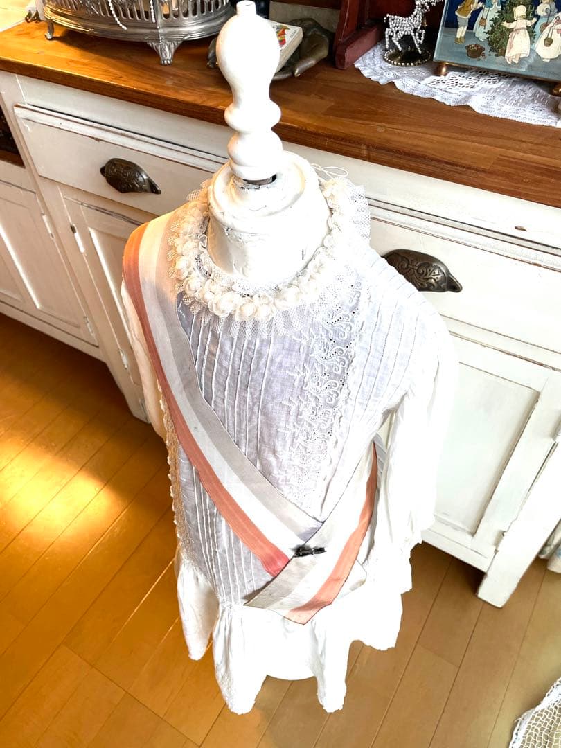 超レア　フランスアンティーク　チャイルドトルソー　ブローチ＆布花付き　たのメル便