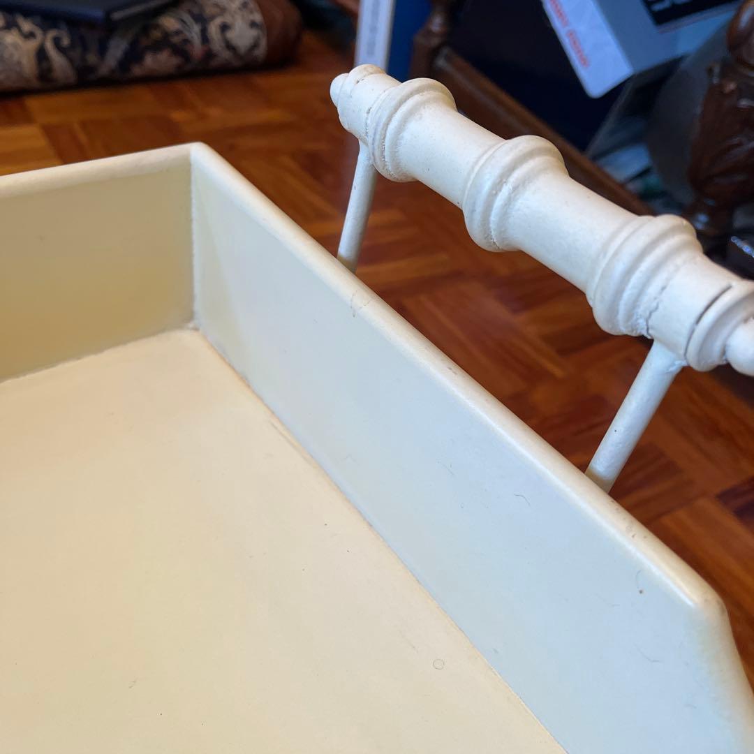 カントリーコーナー社　ベッドテーブル