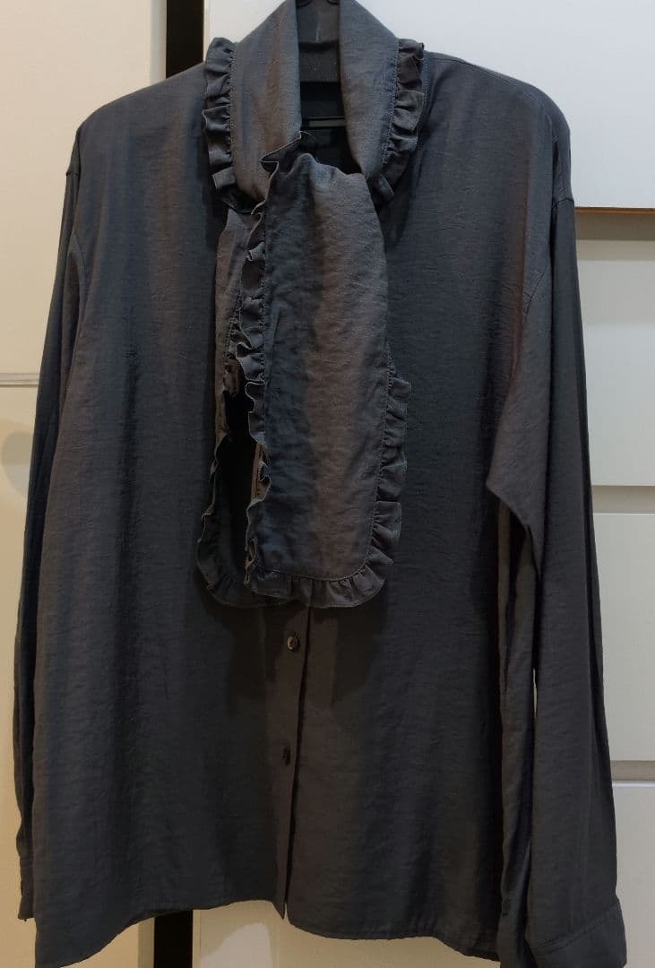 Whim Gazetteウィム ガゼット　フリルボウブラウス