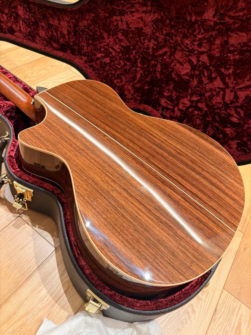 ギター Taylor 812ce DLX V-Class